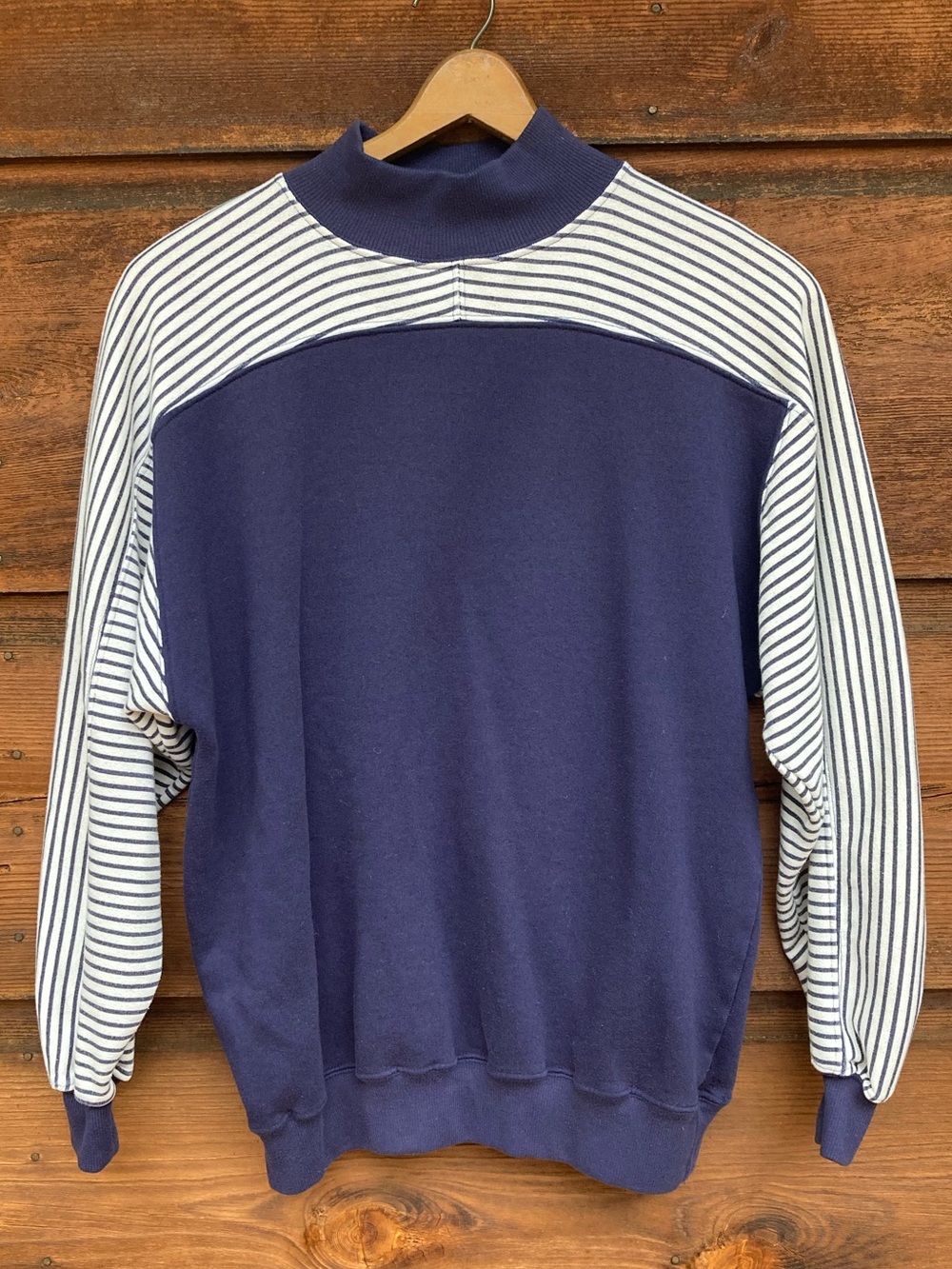 Vintage Mockneck Sweatshirt